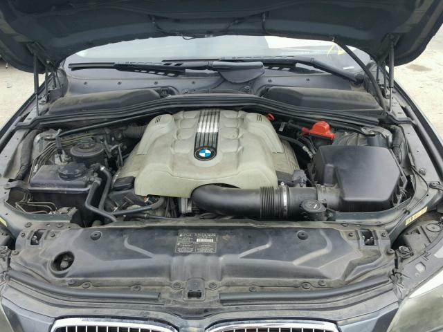 WBANB33505CN66977 - 2005 BMW 545 I GRAY photo 7