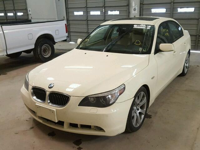 WBANB53596CP00480 - 2006 BMW 550 I WHITE photo 2