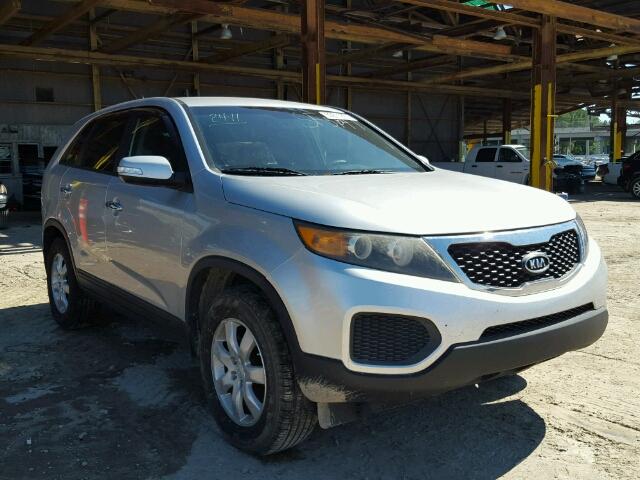 5XYKT3A10BG086092 - 2011 KIA SORENTO BA SILVER photo 1