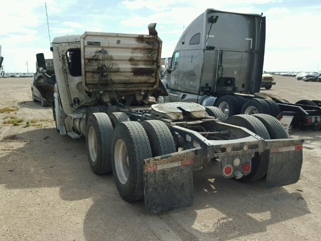 1FUJGEDV4CLBM3762 - 2012 FREIGHTLINER CASCADIA 1 WHITE photo 3