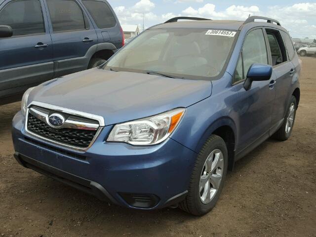 JF2SJAFC2FH807452 - 2015 SUBARU FORESTER 2 BLUE photo 2