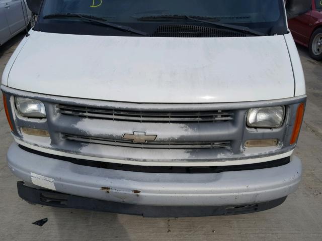 1GCFG25W3Y1107872 - 2000 CHEVROLET EXPRESS G2 WHITE photo 7