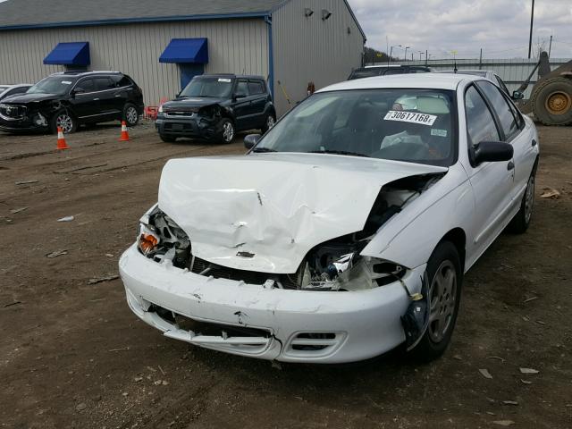 1G1JC524027106573 - 2002 CHEVROLET CAVALIER B WHITE photo 2