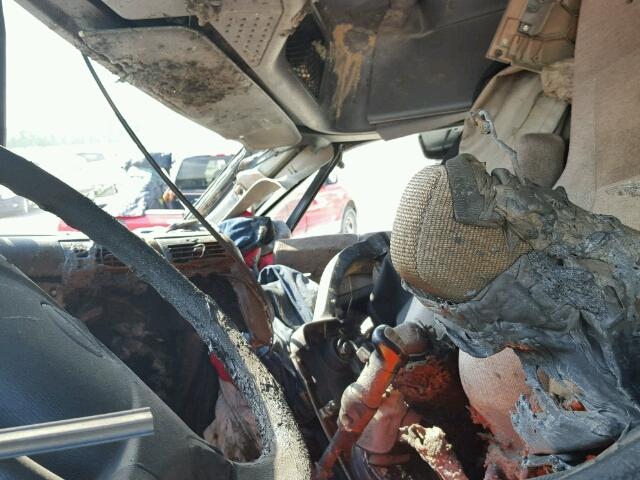 1FUJGLBG2FLGM1150 - 2015 FREIGHTLINER CASCADIA 1 GRAY photo 5