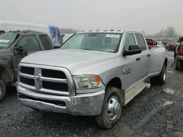 3C63RRGL4FG518535 - 2015 RAM 3500 ST SILVER photo 2