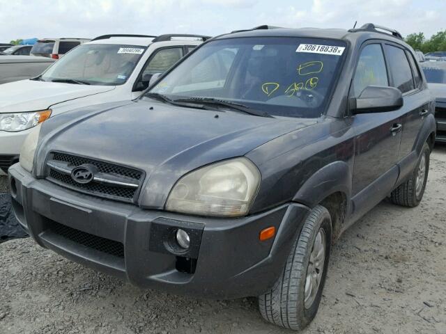 KM8JN12D98U892891 - 2008 HYUNDAI TUCSON SE BLACK photo 2