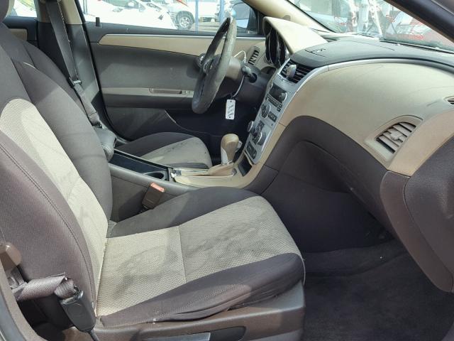 1G1ZB5E15BF220338 - 2011 CHEVROLET MALIBU LS ოქროსფერი ფოტო 5