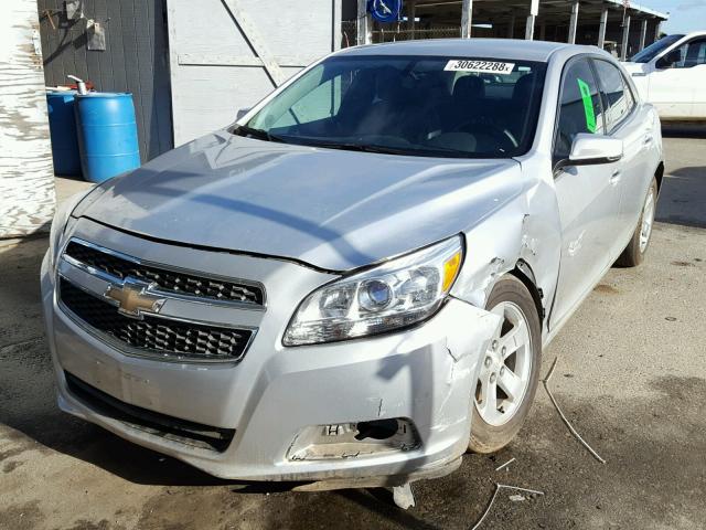 1G11C5SAXDF152782 - 2013 CHEVROLET MALIBU 1LT 银色 照片 2