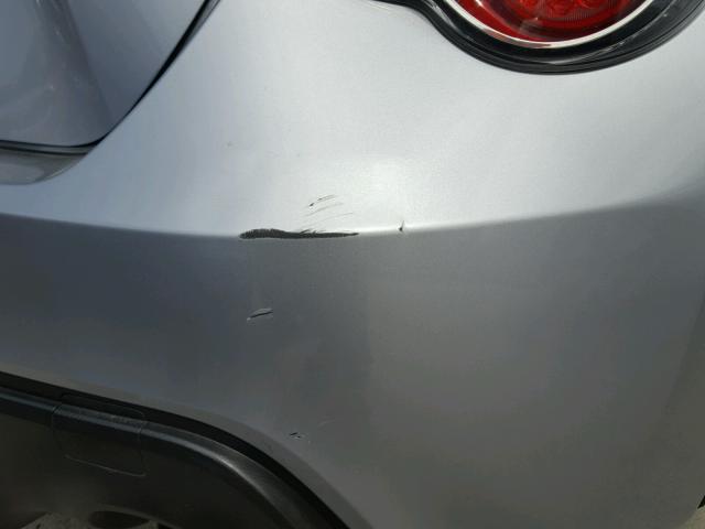 JF1ZNAA11F9712386 - 2015 TOYOTA SCION FR-S ვერცხლისფერი ფოტო 9