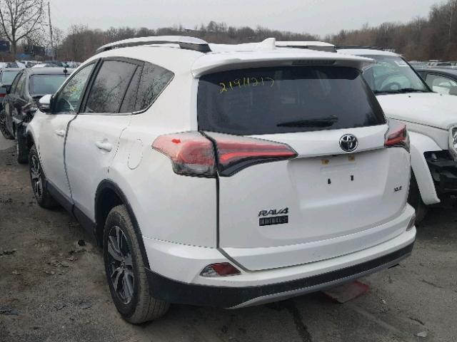 JTMWFREV2HJ127601 - 2017 TOYOTA RAV4 XLE WHITE photo 3