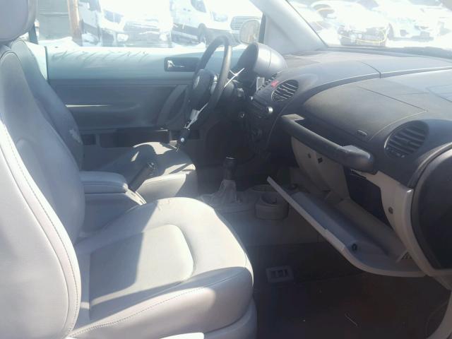 3VWCM31Y14M341852 - 2004 VOLKSWAGEN NEW BEETLE 蓝色 照片 5