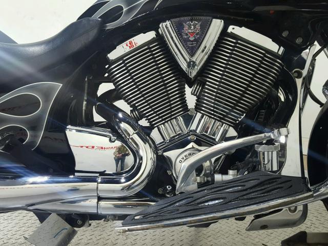 5VPDW36N8D3022869 - 2013 VICTORY MOTORCYCLES CROSS COUN Negro foto 12