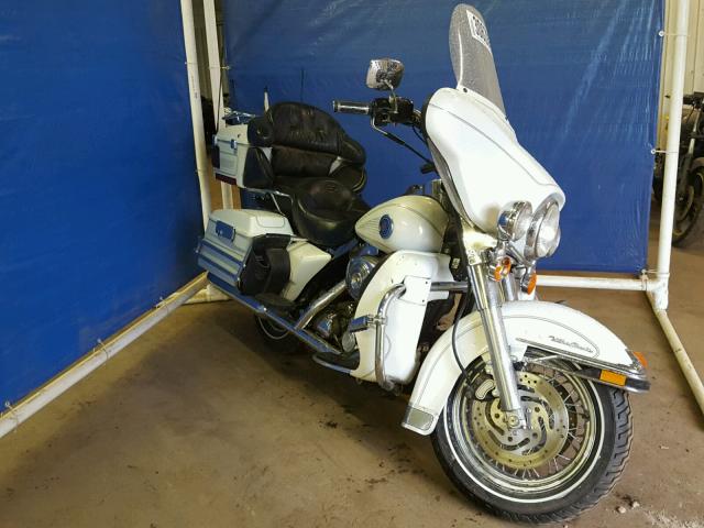 1HD1FCW112Y636840 - 2002 HARLEY-DAVIDSON FLHTCUI WHITE photo 1