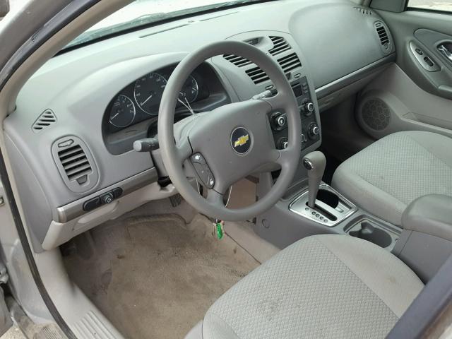 1G1ZS58N47F254700 - 2007 CHEVROLET MALIBU LS ვერცხლისფერი ფოტო 9