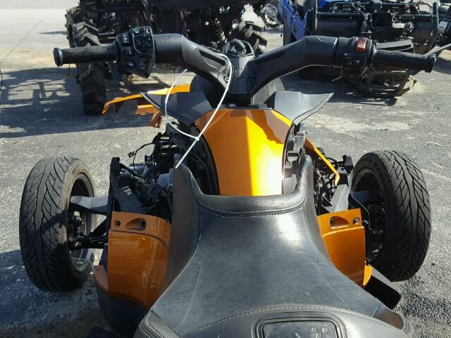 2BXNBDD18EV003680 - 2014 CAN-AM SPYDER ROA ORANGE photo 9