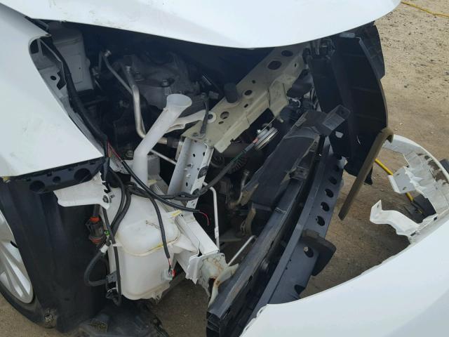 3N1CE2CP8GL398836 - 2016 NISSAN VERSA NOTE WHITE photo 9