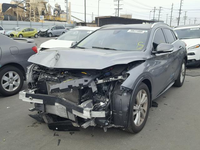 SJKCH5CP9HA022755 - 2017 INFINITI QX30 BASE GRAY photo 2