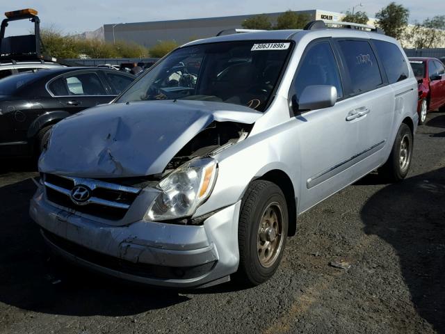 KNDMC233986048504 - 2008 HYUNDAI ENTOURAGE SILVER photo 2