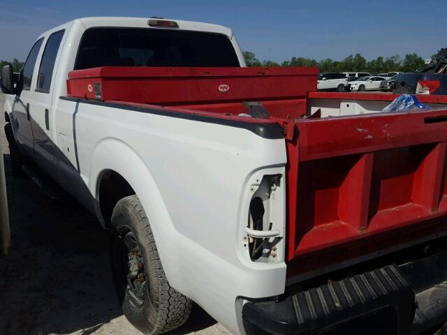 1FT8W3ATXCEA60516 - 2012 FORD F350 SUPER WHITE photo 3