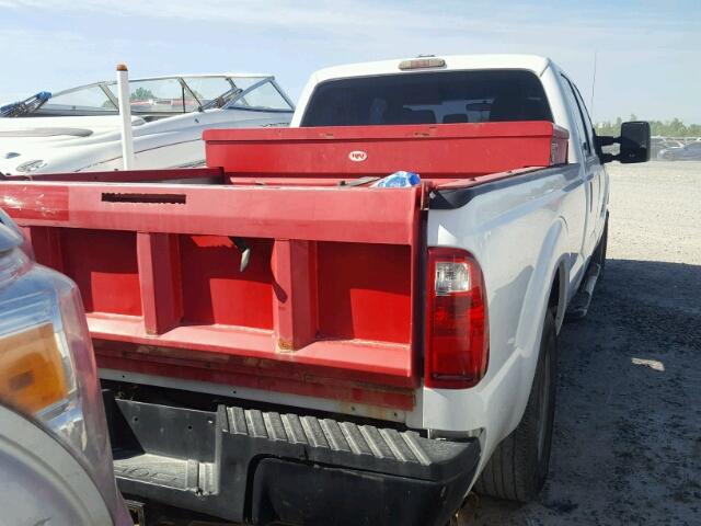 1FT8W3ATXCEA60516 - 2012 FORD F350 SUPER WHITE photo 4