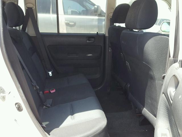 JTLKT334464077850 - 2006 TOYOTA SCION XB თეთრი ფოტო 6