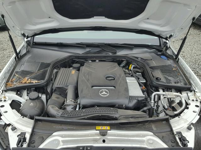 55SWF4KB7HU185707 - 2017 MERCEDES-BENZ C 300 4MAT WHITE photo 7