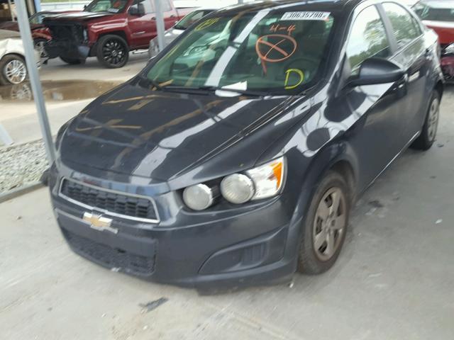 1G1JA5SH9E4209635 - 2014 CHEVROLET SONIC LS GRAY photo 2