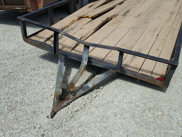 1UFFS16201T018950 - 2001 UTILITY TRAILER BLACK photo 8