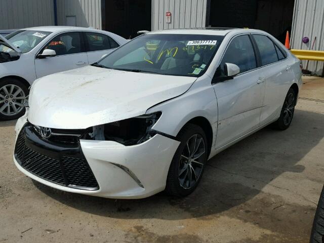 4T1BF1FK9GU159233 - 2016 TOYOTA CAMRY LE/X WHITE photo 2