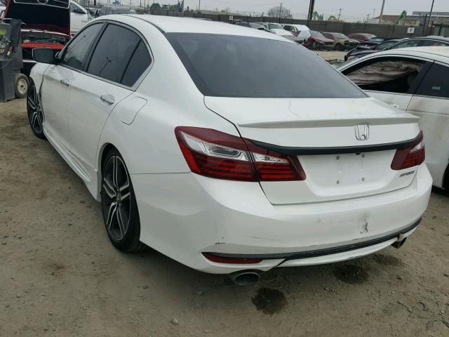 1HGCR2E56HA045969 - 2017 HONDA ACCORD SPO WHITE photo 3