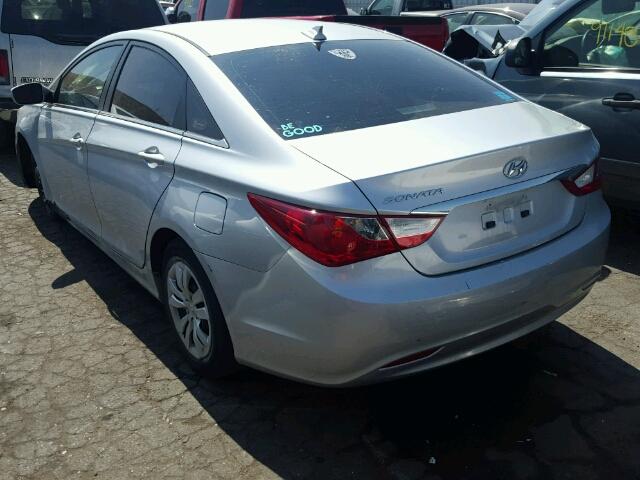 5NPEB4AC8CH348832 - 2012 HYUNDAI SONATA GLS SILVER photo 3