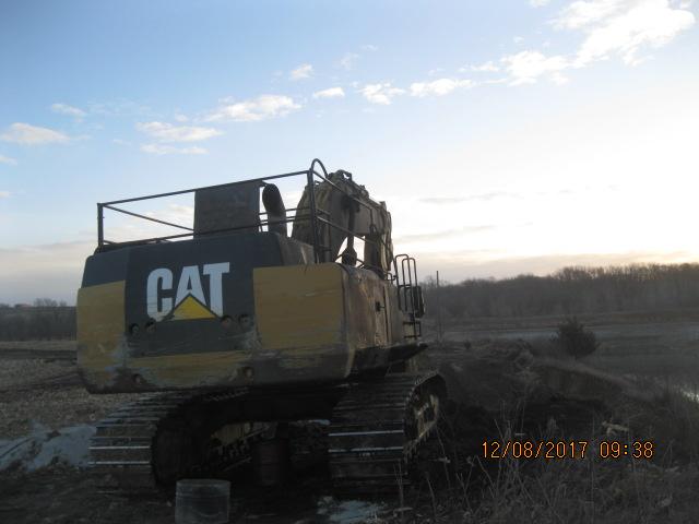 DER0243 - 2005 CATERPILLAR EXCAVATOR YELLOW photo 7