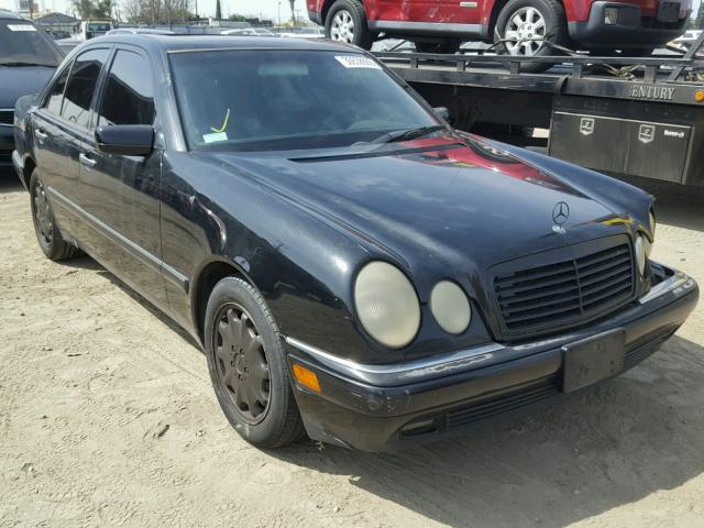 WDBJF65FXWA534594 - 1998 MERCEDES-BENZ E 320 BLACK photo 1