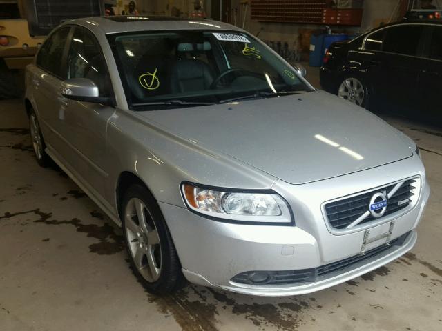 YV1672MS9B2539246 - 2011 VOLVO S40 T5 SILVER photo 1