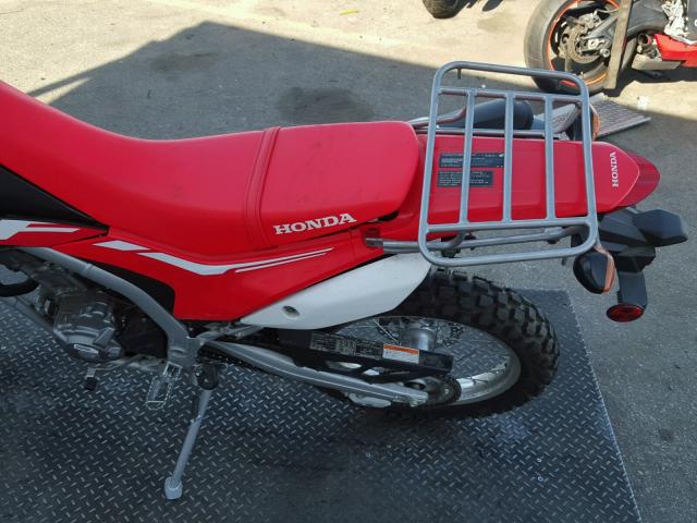 MLHMD445XH5000036 - 2017 HONDA CRF250 L RED photo 6