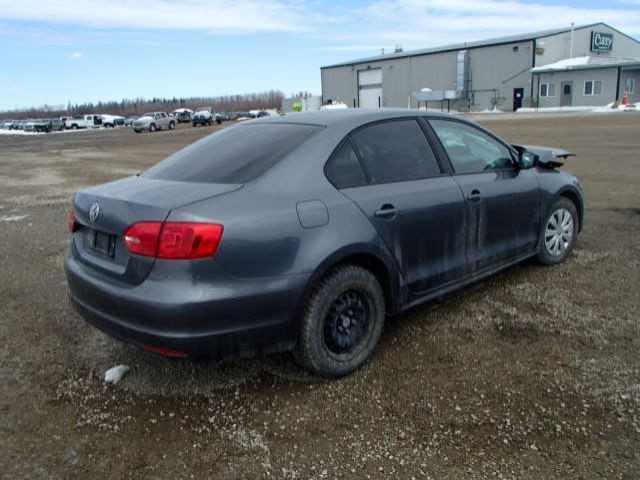 3VW1K7AJ8DM445438 - 2013 VOLKSWAGEN JETTA BASE 灰色 照片 4