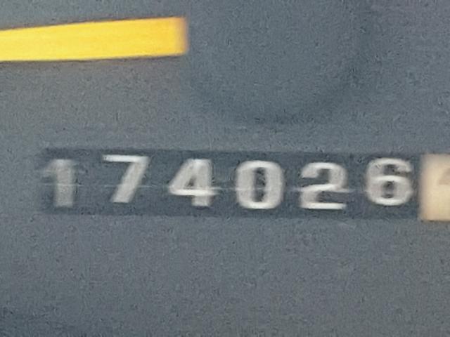 1G2WR5213XF344923 - 1999 PONTIAC GRAND PRIX SILVER photo 8