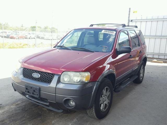 1FMYU93145KA62105 - 2005 FORD ESCAPE XLT BLUE photo 2