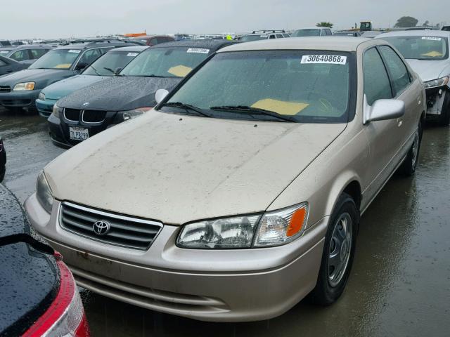 JT2BG22K6Y0531173 - 2000 TOYOTA CAMRY CE BEIGE photo 2