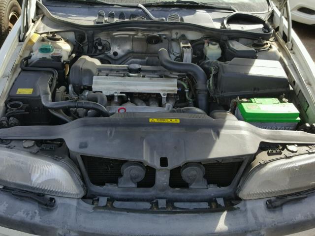 YV1LZ56D4X2543970 - 1999 VOLVO V70 XC WHITE photo 7