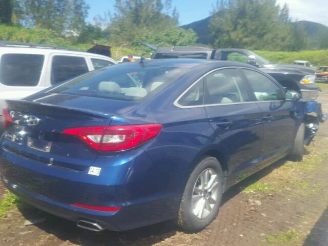 5NPE24AF3HH543898 - 2017 HYUNDAI SONATA SE BLUE photo 4