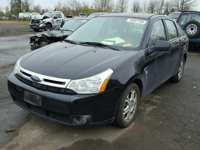 1FAHP35N08W104278 - 2008 FORD FOCUS SE BLACK photo 2