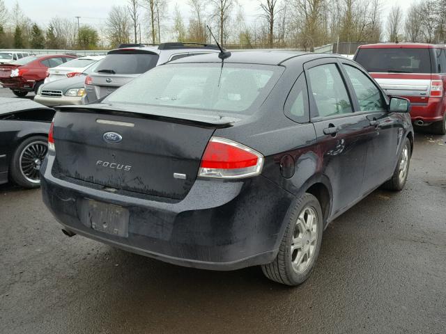 1FAHP35N08W104278 - 2008 FORD FOCUS SE BLACK photo 4