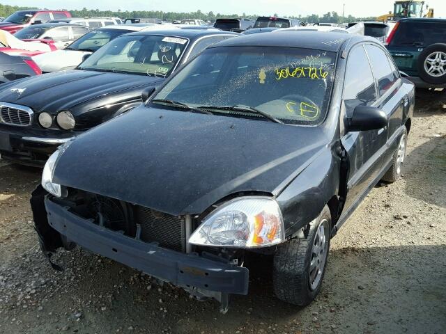 KNADC125556400743 - 2005 KIA RIO BLACK photo 2