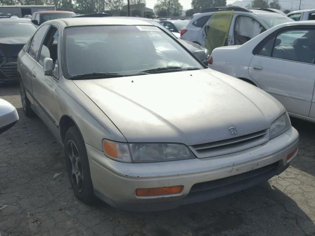 1HGCD5631SA043924 - 1995 HONDA ACCORD LX GOLD photo 1