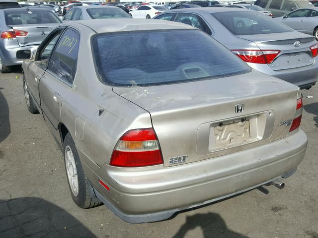 1HGCD5631SA043924 - 1995 HONDA ACCORD LX GOLD photo 3