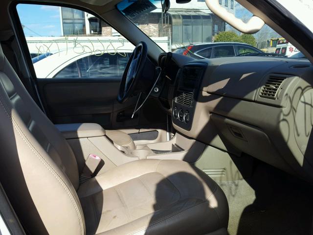 1FMZU73E12UB53277 - 2002 FORD EXPLORER X WHITE photo 5