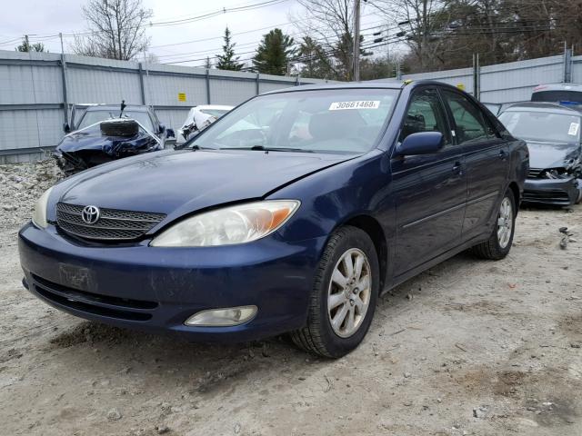 4T1BE30K63U218711 - 2003 TOYOTA CAMRY LE BLUE photo 2
