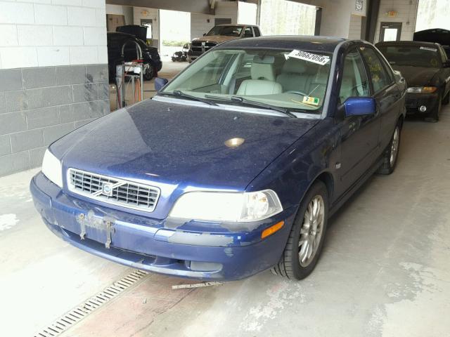 YV1VS27574F079841 - 2004 VOLVO S40 1.9T BLUE photo 2