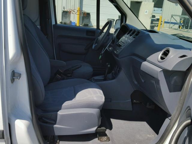 NM0LS7BN9DT146911 - 2013 FORD TRANSIT CO WHITE photo 5